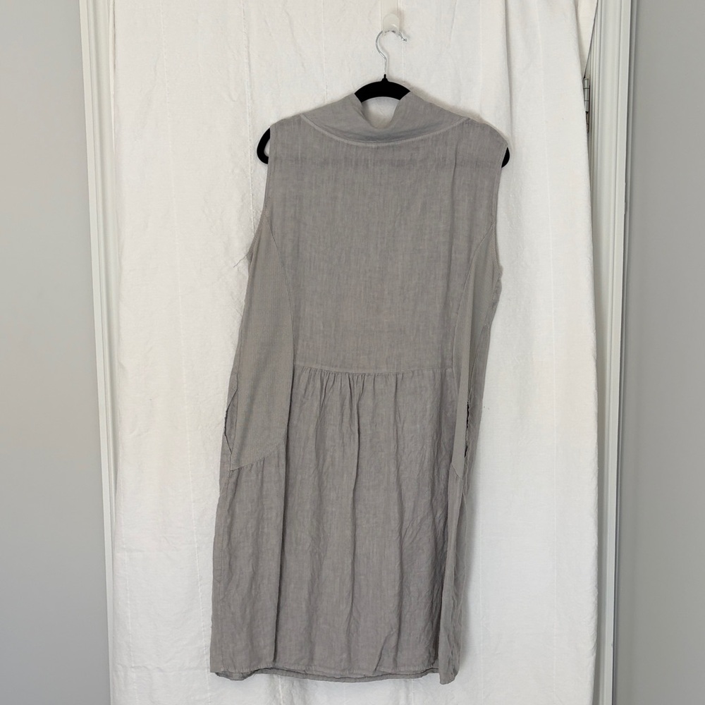 Sleeveless Light Gray Linen Midi Dress with Embroidered Dot Detail - Picture 3 of 3